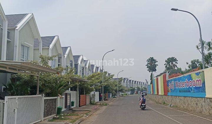 Rumah 2 Lantai Standar Halaman Belakang Luas Lokasi Boulevard 2