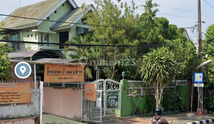 Rumah di Kencana Loka Bsd City SHM Butuh Renovasi 1