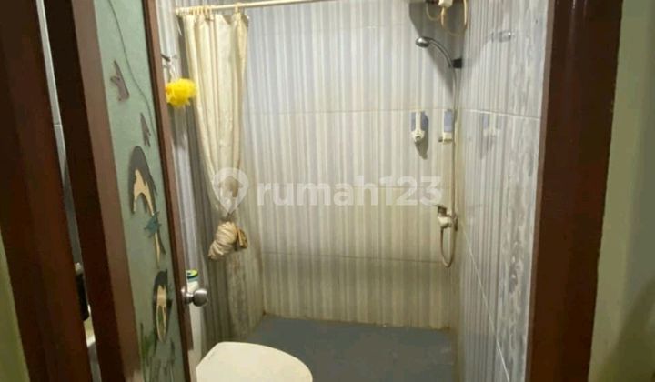 Single-story house. Roadside. Can be used for business or residence in Perumnas Harkit, Tangerang. 2