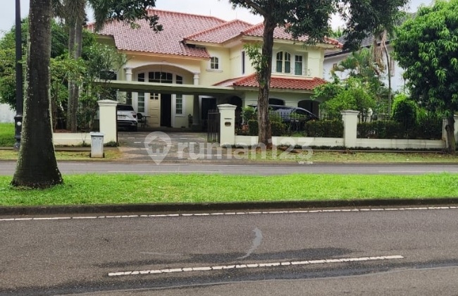 Rumah Klasik Modern,lokasi Strategis,nyaman Asri,siap Huni Di Lippo Karawaci Rumah Klasik Modern,lokasi Strategis,nyaman Asri,siap Huni Di Lippo Karawaci