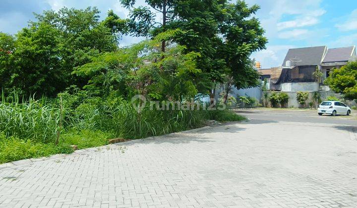 TANAH KEBONSARI GAYUNGAN LOKASI PREMIUM. ROW 3 MOBIL. HADAP SELATAN. DEKAT SEKOLAH AL HIKMAH & MASJID AL AKBAR 2