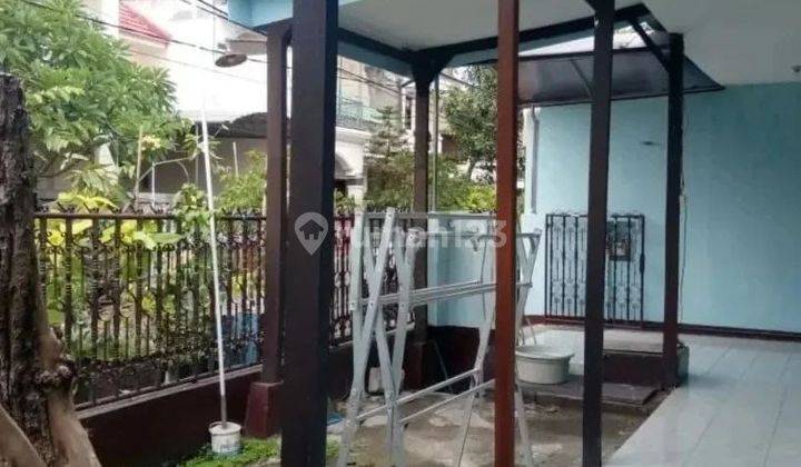 Butuh Cepat Laku Rumah Rungkut Menanggal. Cocok Untuk Rumah Huni Dan Ru Kos. Lingkungan Tenang, Nyaman, One Gate System. Hadap Selatan. Row Jalan 2 Mobil. Dekat Upn, Uinsa, Merr, Tol, Bandara 2