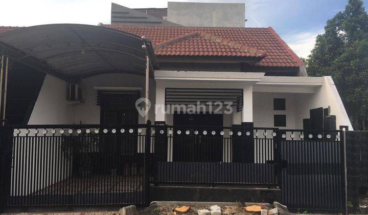 DISEWAKAN RUMAH di PERUM. JAMBANGAN KETINTANG BAGUS TERAWAT SIAP HUNI. Hadap Selatan. Row Jalan 2 Mobil 1