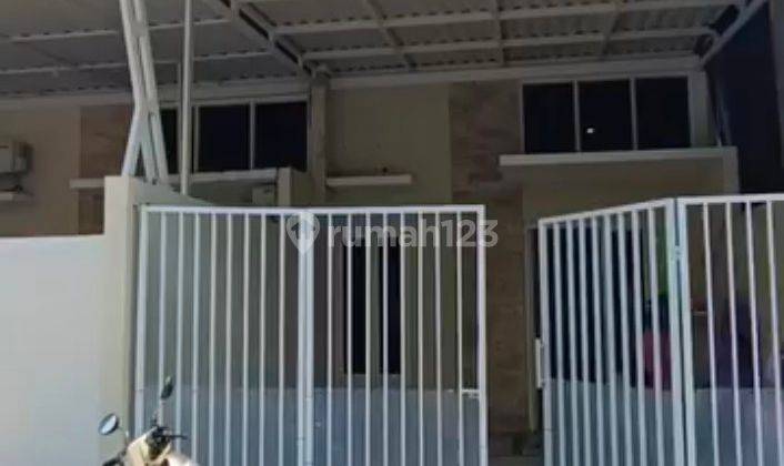 Rumah Modern Siap Huni di Medayu Utara, Wonorejo Selatan. Row 2 Mobil. Hadap Timur 2