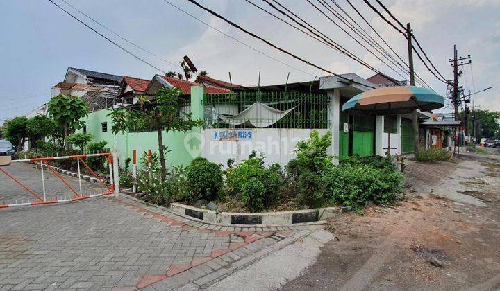 Rumah Hook Nol Jalan Raya Tenggilis Mejoyo. Dekat Ubaya. Row 3 Mobil Lebih. Cocok Untuk Kos Kos An Komersil Office. Hadap Timur Dan Selatan 1