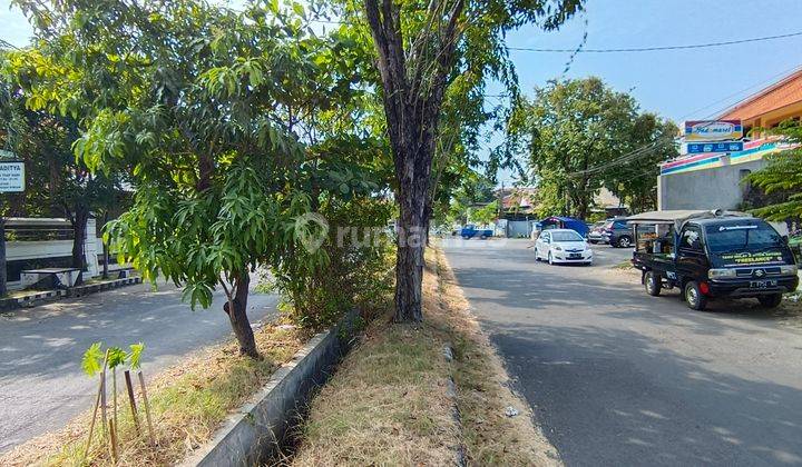 Rumah Nol Jalan Kembar Medokan Asri. Cocok Untuk Usaha, Komersil, Kos Kos An, Office. Row Jalan Kembar. Hadap Timur. Dekat Merr, Oerr, Tol Tambak Sumur, Upn 2