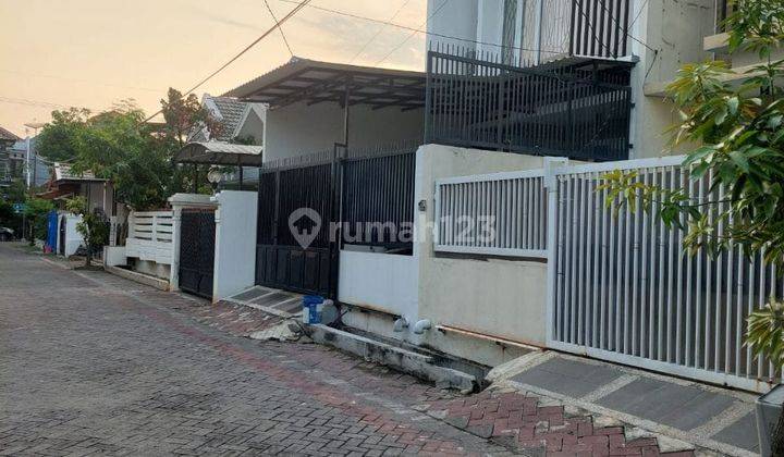 Rumah Modern Bagus Terawat Siap Huni di Perum Nirwana Eksekutif. Dekat MERR, Superindo, UPN, Tol Tambak Sumur, Bandara Juanda 2