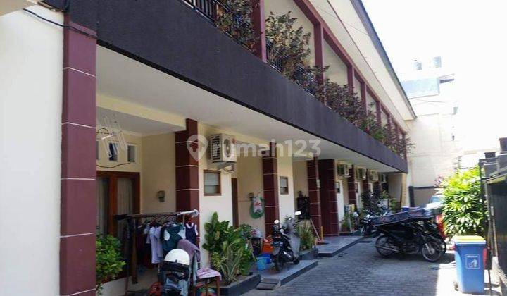 RUMAH KOS 17 KAMAR SELANGKAH KE BANDARA NGURAH RAI. OCCUPANCY SELALU FULL.  1