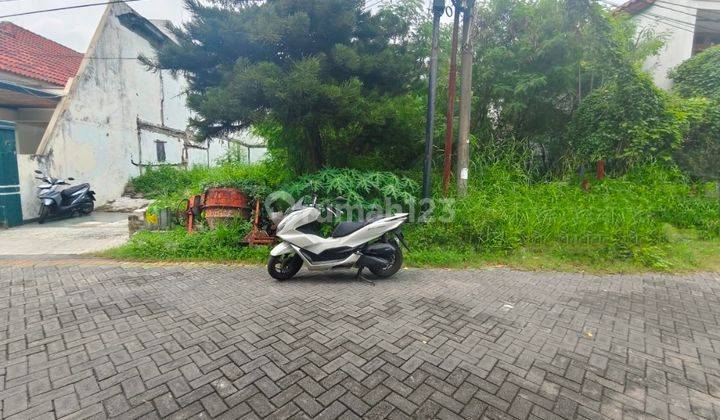 SELANGKAH KE UPN!! TANAH MEDOKAN ASRI RUNGKUT. COCOK UNTUK KOS, HUNIAN. ROW JALAN 3 MOBIL. HADAP SELATAN. DEKAT UPN, UINSA, TOL, MERR, RS. Eka Camdrarini 1