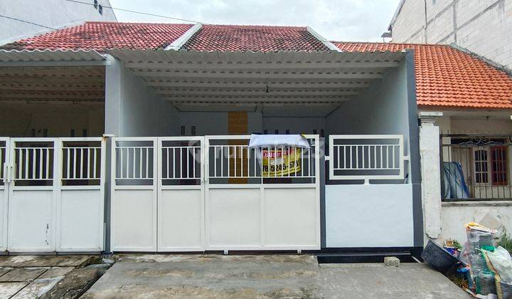 ‼️TURUN HARGA‼️RUMAH PUTRA BANGSA MEDOKAN RUNGKUT LOKASI TERDEPAN HABIS RENOVASI SIAP HUNI. Row Jalan 2,5 Mobil. Hadap Utara. Dekat UPN, Tol, Bandara Juanda, Alfamart 1