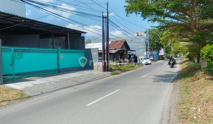 Tanah Lokasi Strategis Nol Raya Medokan Sawah Timur. Cocok Untuk Gudang Dan Bangunan Komersil. Row Jalan 2 Mobil Longgar. Hadap Selatan. Dekat Merr, Oerr, Tol, Bandara Juanda, Upn, Uinsa, Purimas, Rs. Surabaya Timur, Area Komersil Dan Kuliner 2