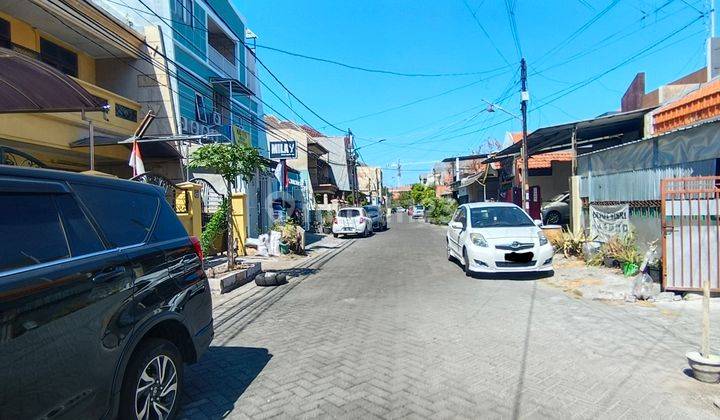 Rumah Hitung Tanah Rungkut Mejoyo Dekat Kampus Ubaya. Cocok Untuk Rumah Kos Rumah Hunin. Lingkungan Tenang, Aman Nyaman. Row 2,5 Mobil. Hadap Selatan 2