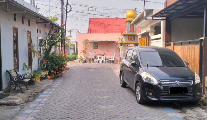 Rumah Renovasi Bagus Siap Huni Di Wonorejo Selatan Dekat Sd Khodijah. Hadap Barat. Row 2 Mobil Aman. Dekat Merr, Pintu Tol, Bandara Juanda, Oerr 2