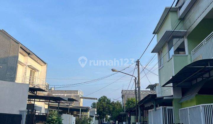 Rumah Perum Sentra Point Rungkut Sebelah Fasum Taman.dekat Upn Kondisi Bagus Terawat Siap Huni. Row 2 Mobil Aman. Dekat Merr, Tol, Bandara Juanda, Rs Surabaya Timur 2