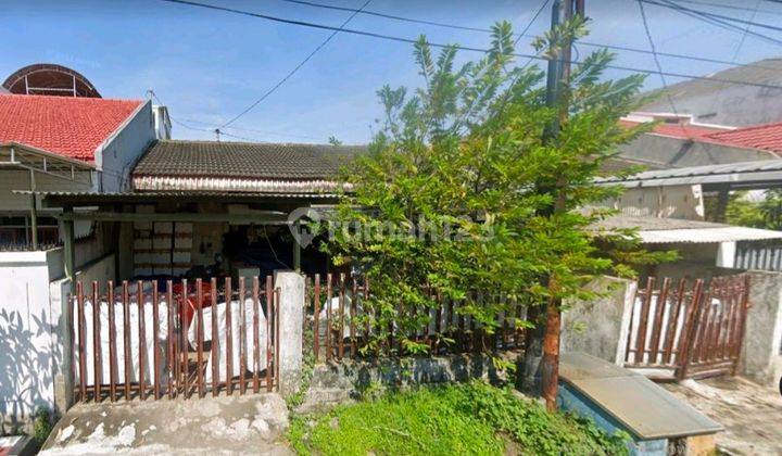 RUMAH KUTISARI HITUNG TANAH. COCOK UNTUK RUMAH HUNI DAN RUMAH KOS. DEKAT KAMPUS UK PETRA. One Gate System. Row Jalan 3 Mobil. Hadap Utara 1