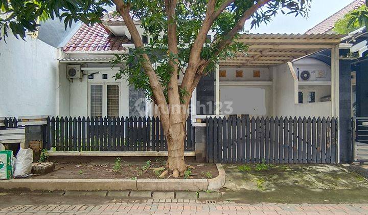 RUMAH PURIMAS CLUSTER TER EXCLUSIVE DENGAN ONE GATE SYSTEM. Bagus Terawat Siap Huni. Hadap Selatan. Row Jalan 2,5 dan 3 Mobil. Dekat Masjid, Gereja, MERR, UPN, Tol, Bandara, Rumah Sakit 1