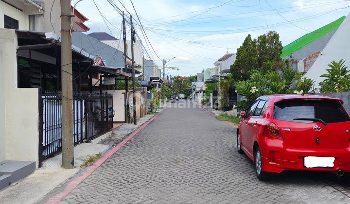 Rumah Manyar Baru Mewah Modern Minimalis Siap Huni Hadap Selatan. Row Jalan Depan 2,5 Mobil 2