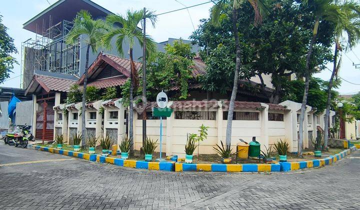 Nego Sampai Deal Rumah Hook Rungkut Mapan Tengah Semi Furnished Kondisi Bagus Terawat Siap Huni, Dengan Lantai Granit Dan Kusen Kayu Jati. Hadap Selatan, Utara. Row 2 Mobil Los. Dekat Masjid, Upn, Merr, Tol, Bandara Juanda 1