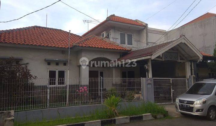 RUMAH NGINDEN INTAN BAGUS TERAWAT SIAP HUNI LOKASI STRATEGIS DEKAT MERR dan RUMAH SAKIT. ROW JALAN 2,5 MOBIL. HADAP SELATAN. Dekat Kampus, Tol, Bandara 1