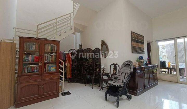 Rumah Bagus Terawat Modern Minimalis 2 Lantai di Graha Santoso Regency, Wonorejo. Row 2,5 Mobil. Hadap Timur. Dekat Merr, Oerr, Tol, Bandara Juanda 2