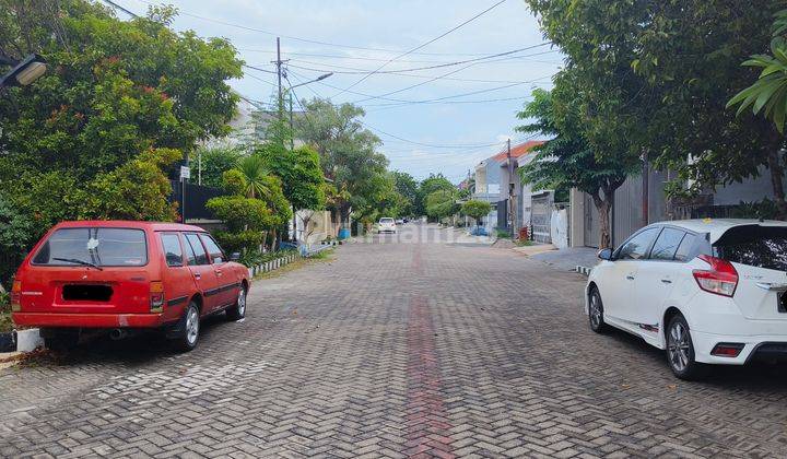 Tanah Di Dalam Perumahan Manyar Kartika Row Jalan 3 Sampai 4 Mobil. Hadap Utara. Lingkungan Tenang, Nyaman, Asri.  2