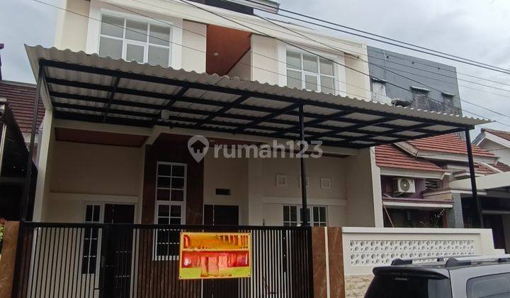 RUMAH MODERN MINIMALIS KETINTANG MADYA GAYUNGAN. BARU GRESS. SIAP HUNI. Hadap Selatan. Row Jalan 3 Mobil 1