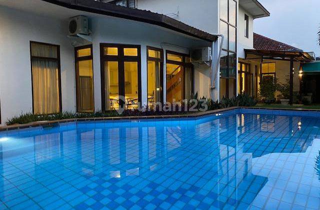 RUMAH  TENANG  DI  MENTENG DENGAN  POOL, BAGUS DAN STRATEGIS  JARANG  ADA 1