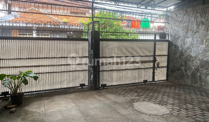 For Sale Well-Maintained Old House, in Menteng Karang Setiabudi 2