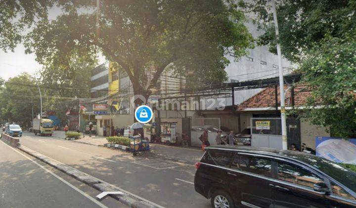 Rumah lama di pingir jalan besar, bisa buat usaha atau binis   1