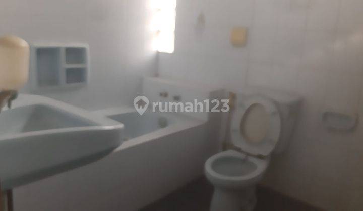 Rumah terwat di  tanah abang, bisa buat  usaha atau tempat tinggal 2