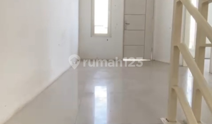 Rumah 2 Lantai Baru SHM di Rungkut Medayu Surabaya  6