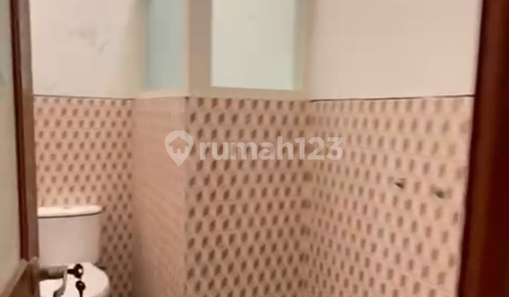 Rumah 2 Lantai Baru SHM di Rungkut Medayu Surabaya  8