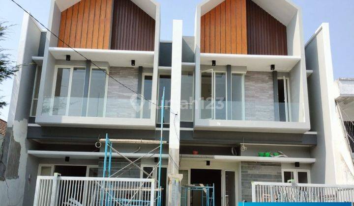 Rumah baru 2 lantai Svandinavian style di Manyar Surabaya 1