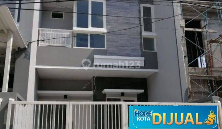 Rumah baru 2 lantai SHM dekat UPN di Medokan Asri Surabaya 1