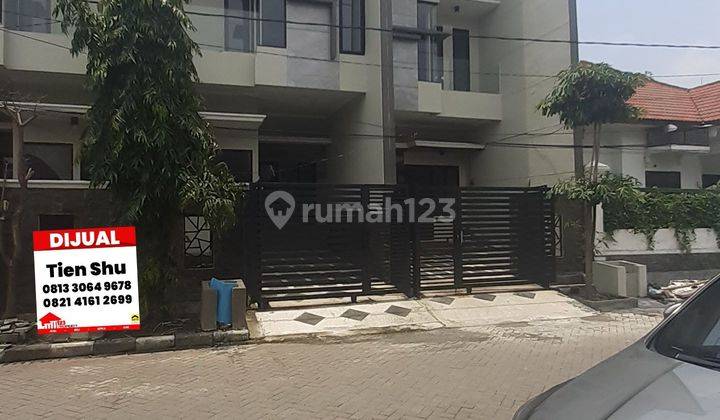 Rumah bagus baru 2 lantai di Mulyosari Prima Utara Surabaya Timur 1