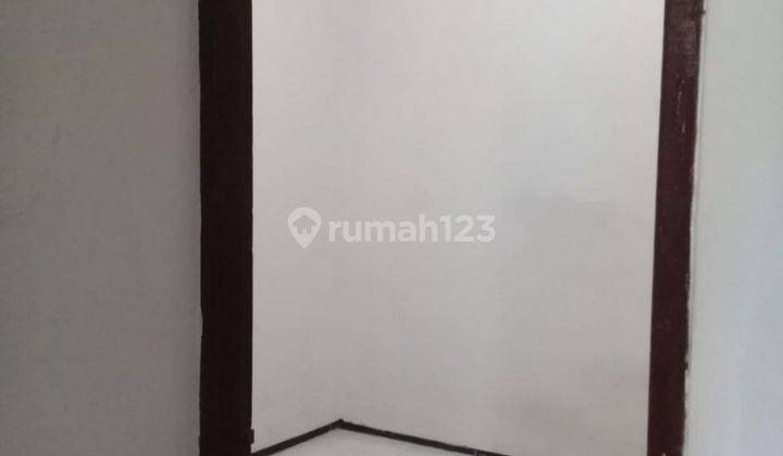 Rumah sewa dekat ITS 7 kamar tidur 2 kamar mandi dalam kompleks 2