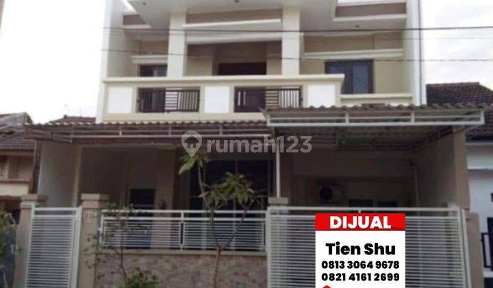 Rumah termurah dan bagus dekat ITS  2 lantai di SPR free furnish  1