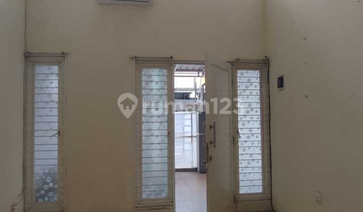 Rental House Near Stie Perbanas, UPN, and Stikom Surabaya
