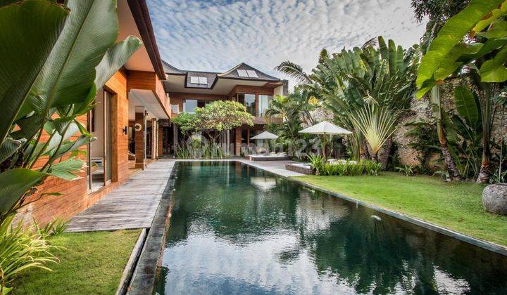 Lifestyle Villa Seminyak Bali Wyjsem325  2