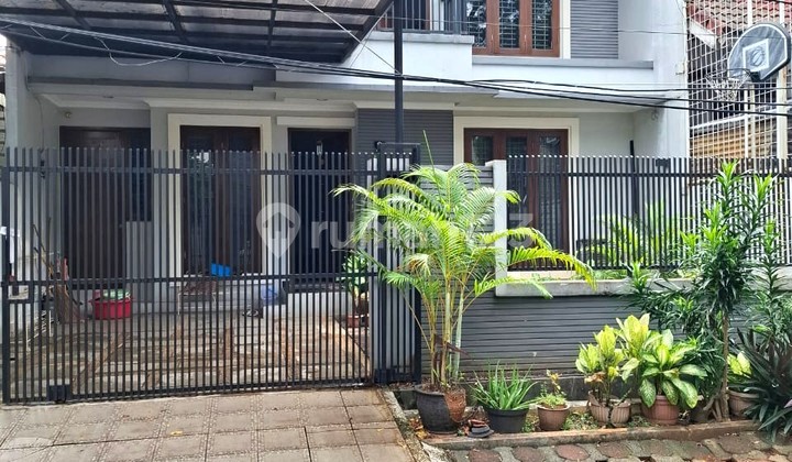 Jual Rumah Bagus, 2 Lantai, Full Furnished, 4 Kamar, Cocok utk Hunian Kel, dekat Pondok Indah Mall