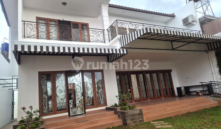 Beautiful Luxury House, Well Maintained, 4 Bedrooms, Semi Furnished, Pool, Near Hero Kemang