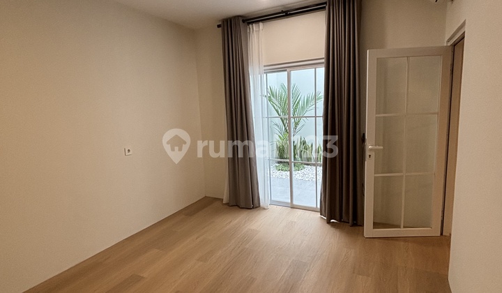 Newly Renovated, Nice and Clean 3 Rooms Near Pondok Indah Mall, Suitable for Family Living 2