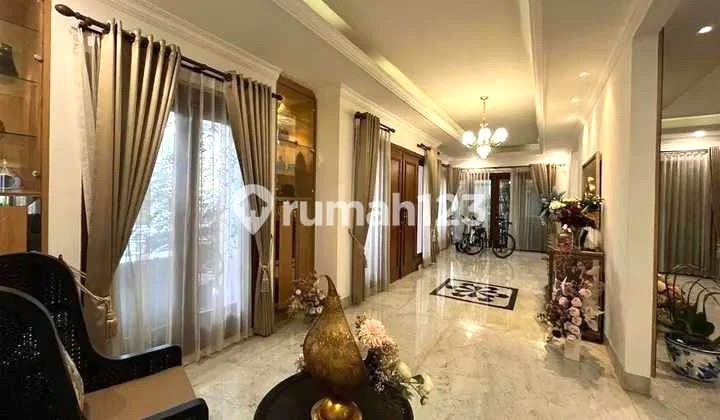 Beautiful, Luxurious, Classic 4-Bedroom House, Safe and Comfortable Environment in Pondok Indah. Beautiful, Luxurious, Classic 4-Bedroom House, Safe and Comfortable Environment in Pondok Indah.