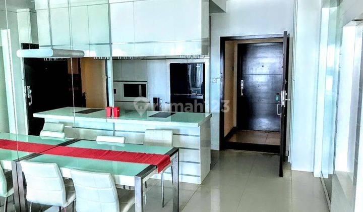 ruang makan apartment mewah, bagus, bersih, 3