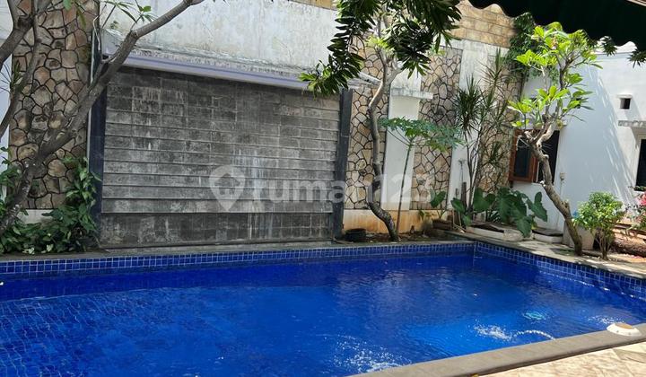 Rumah 2 Lantai, Bersih, Terawat, 4 Kamar, Cocok Untuk Hunian Keluarga Di Cipete