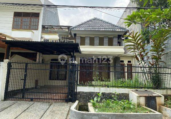 Rumah 2 Lantai, 4 Kamar, Siap Huni, Belakang Pondok Indah Mall 2 1