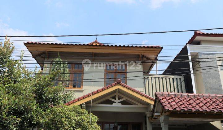 Rumah Lama, Hitung Tanah, Dekat Pasar Mayestik, Kby Baru, Cocok Utk Hunian Keluarga 1