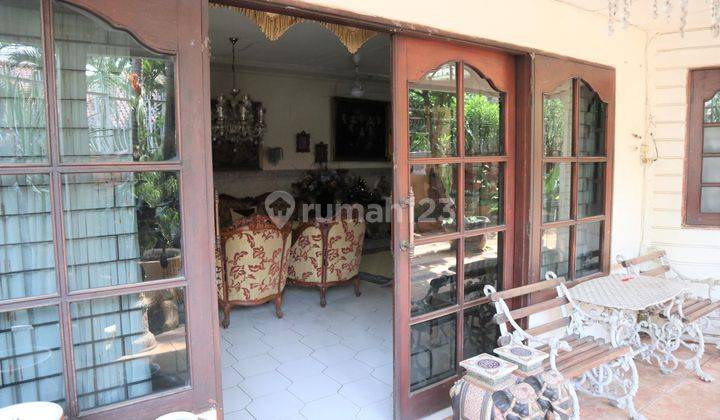 Rumah Lama, Hitung Tanah, Dekat Pasar Mayestik, Kby Baru, Cocok Utk Hunian Keluarga 2