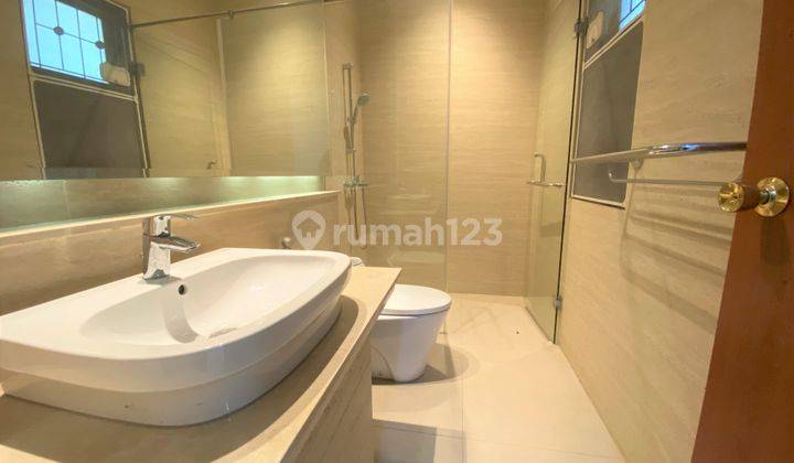 Mewah, Bersih, Terawat, 5 Kamar, Cocok Untuk Expat di Simprug, Dekat Senayan City 7