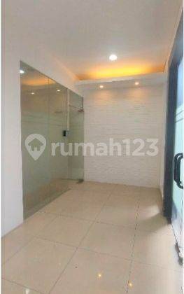 Bagus, Semi Furnished, Siap Pakai, 3 Lantai Dekat Mc Donald s Kemang Raya 2